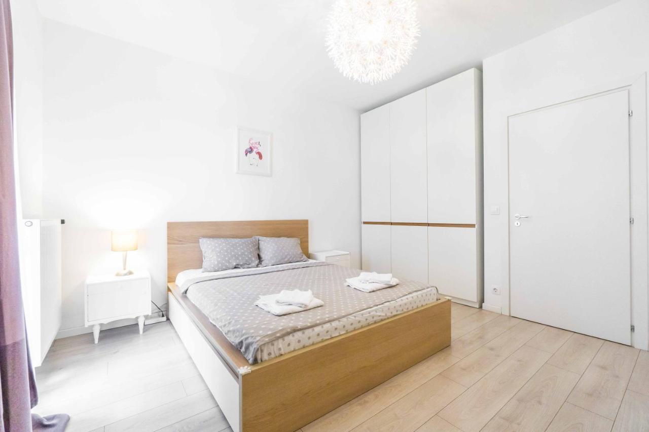 Appartamento Amazing Luxury Aviatiei Bucarest Esterno foto