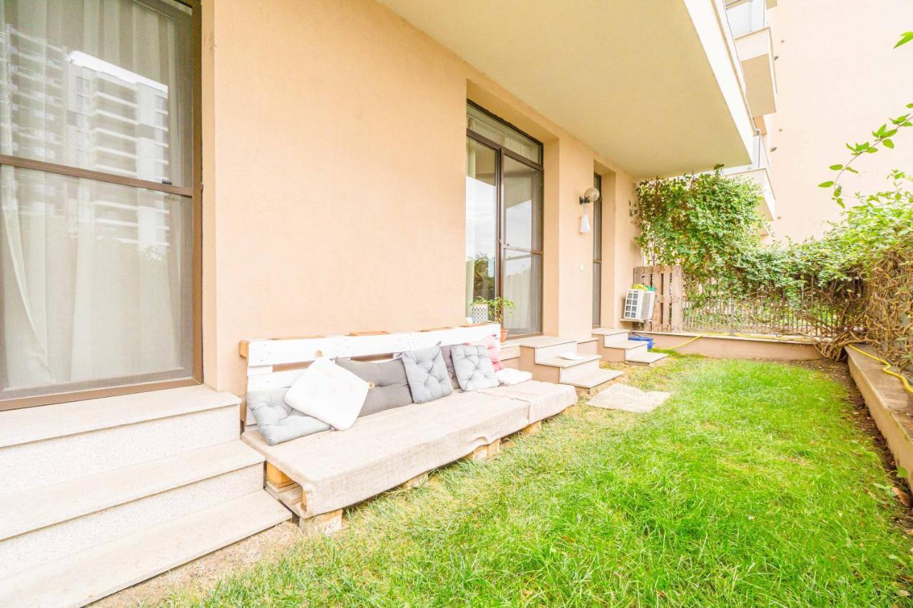 Appartamento Amazing Luxury Aviatiei Bucarest Esterno foto